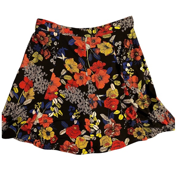 Susan Graver Black Floral Pull-On Skirt Size M Stretch Waist Vibrant Print - Picture 6 of 8